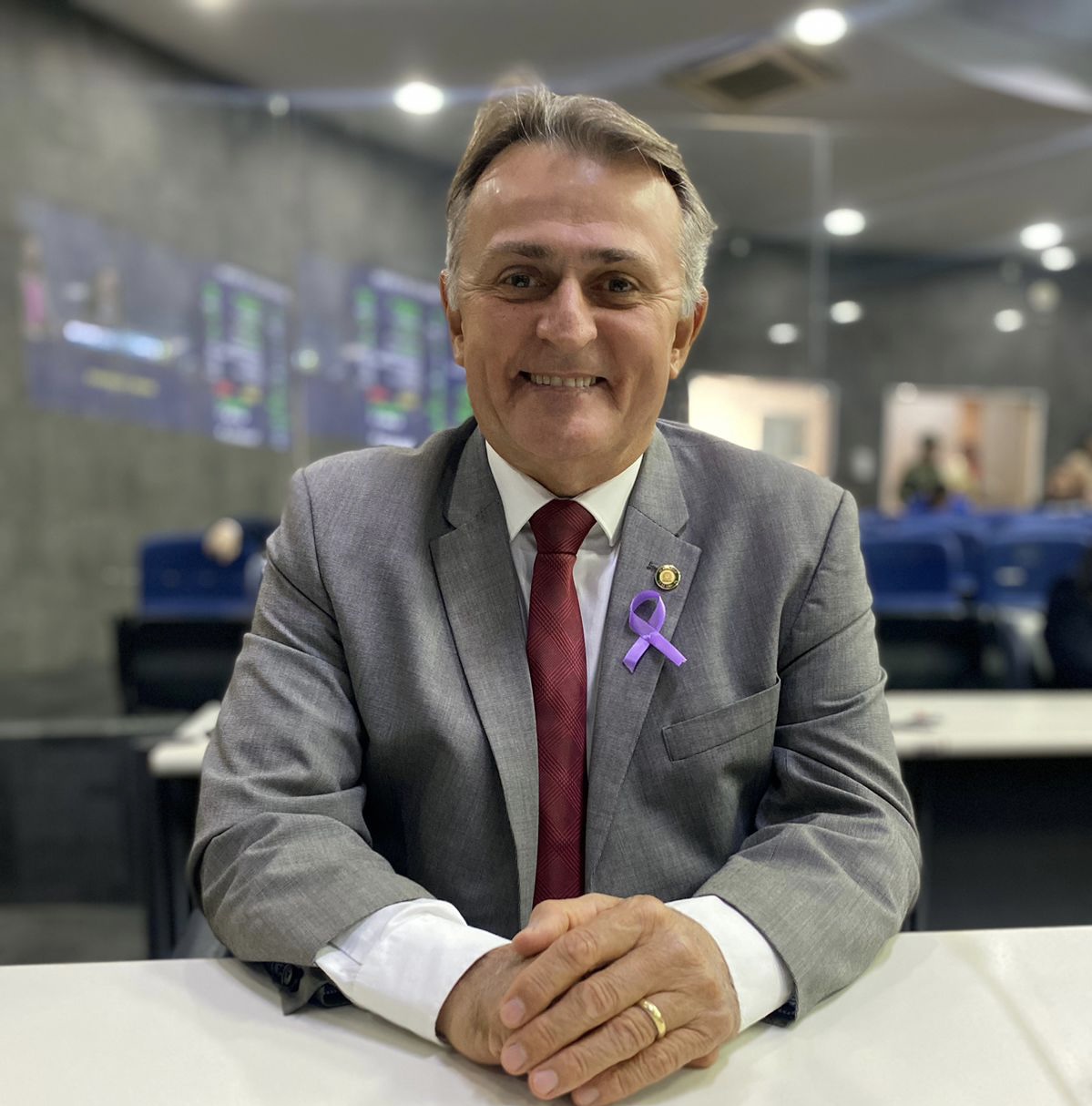 Luiz Lobão cobra da Prefeitura legalização de imóveis da Santa Maria das Vassouras