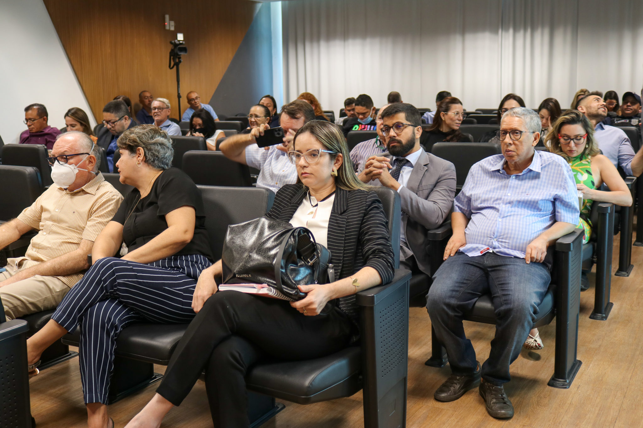 Ministério Público discute insegurança na rede pública de saúde de Teresina