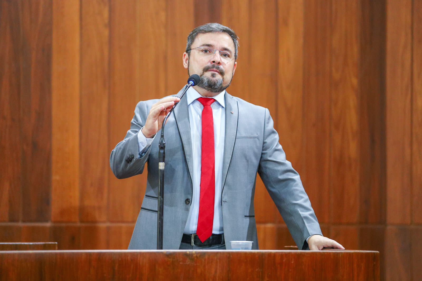Governador Rafael sanciona Lei de Responsabilidade Social para Mulheres proposta por Fábio Novo