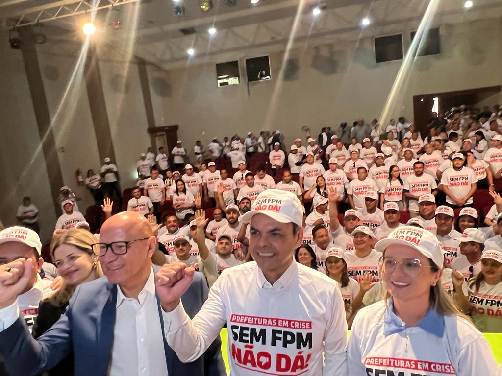 Prefeitos e Deputados se reúnem em busca de solução para redução do FPM