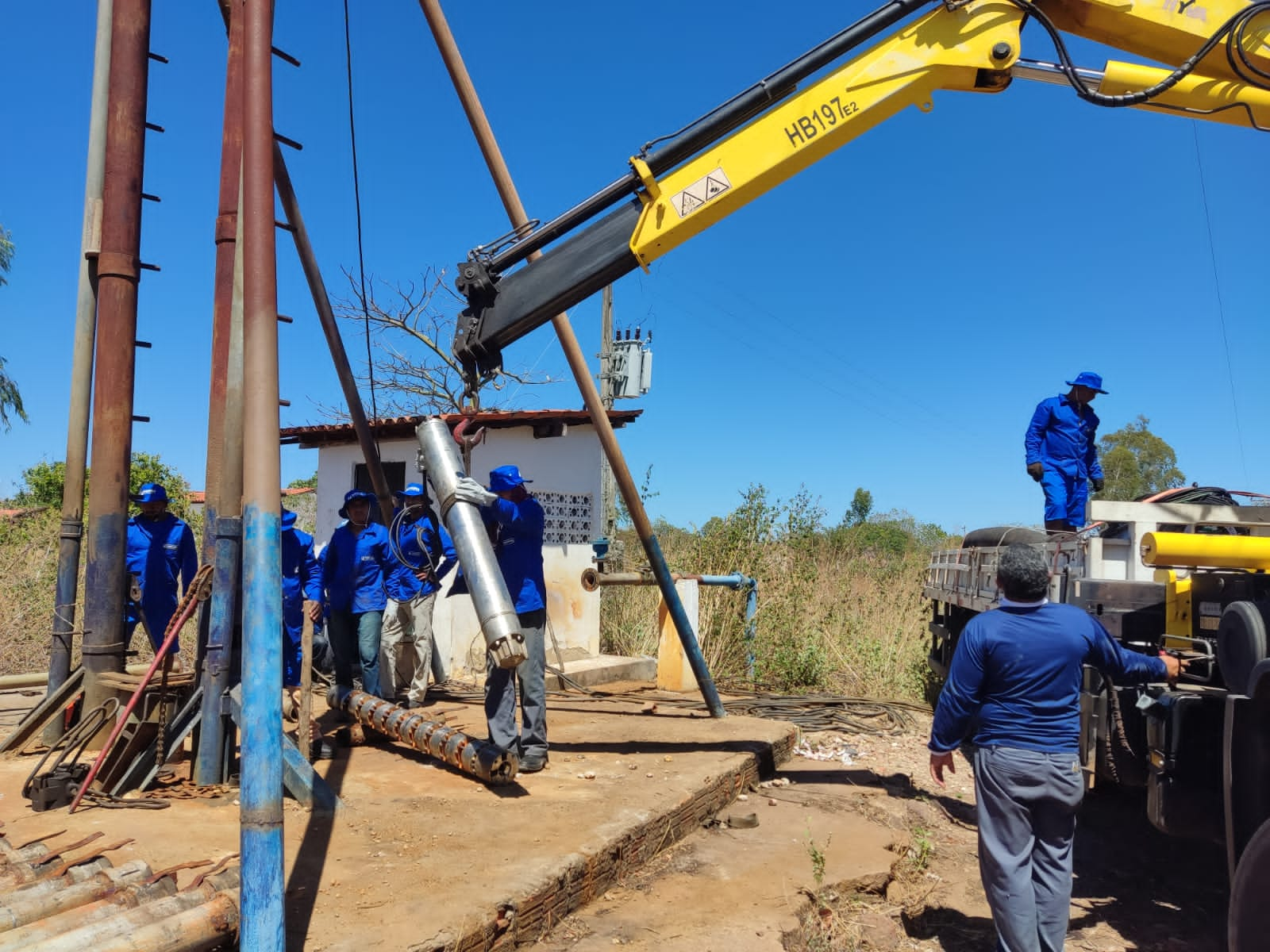 Agespisa repõe bombas para captação de água em São Raimundo Nonato