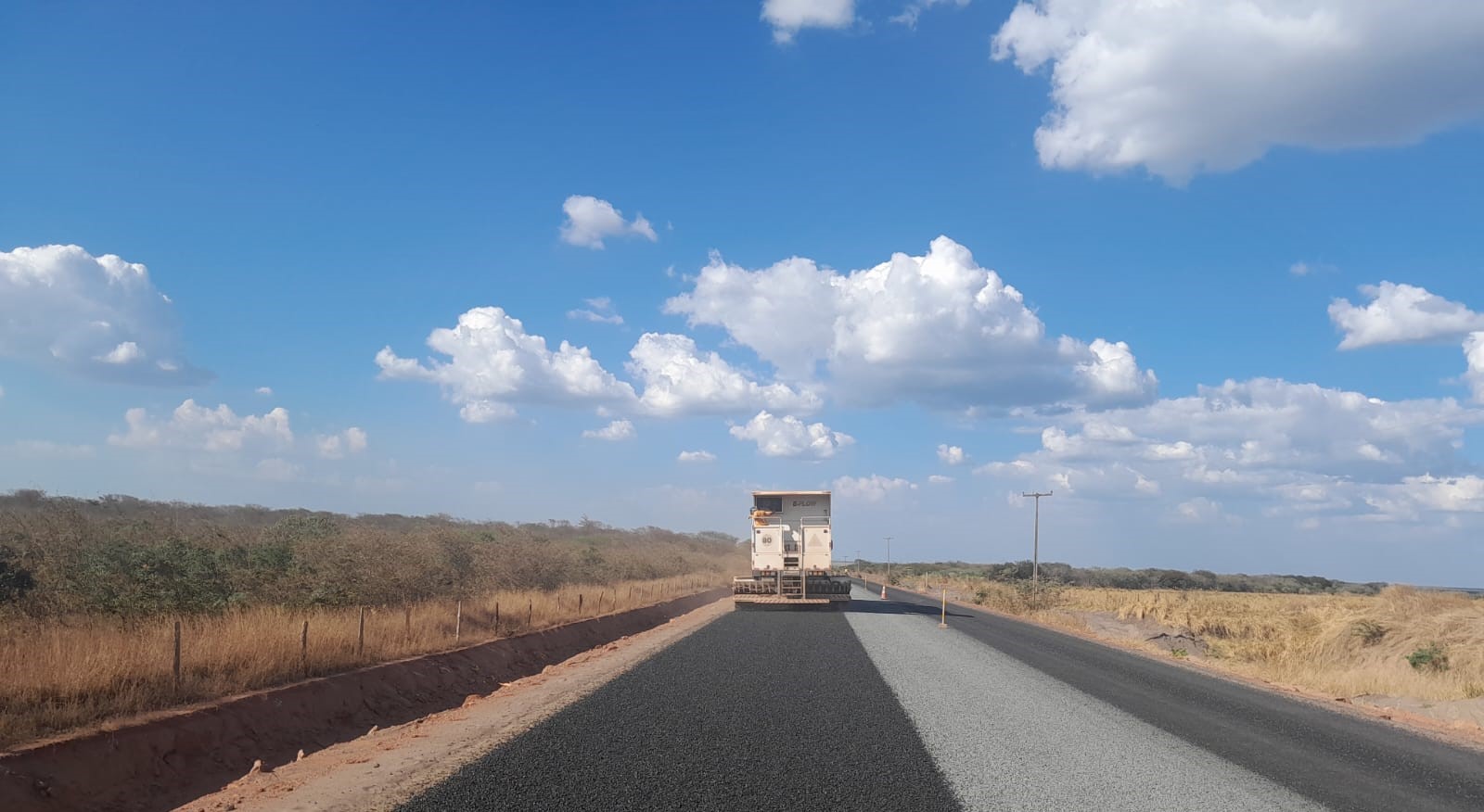 Obras na Transcerrados avançam fortalecendo a economia da região