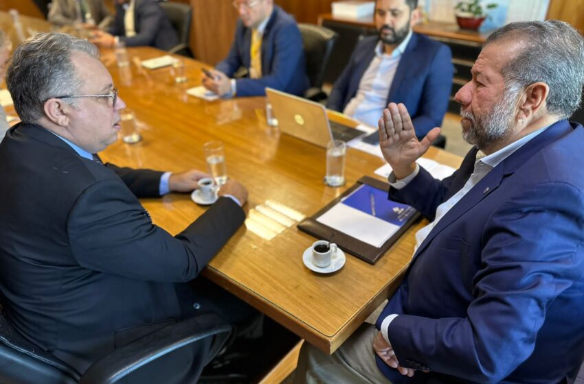  Deputado Florentino se reúne com ministro e cobra agilidade do INSS