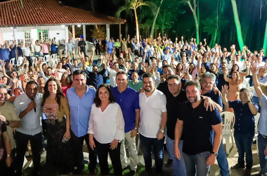  Senador Ciro Nogueira reúne quase cem prefeitos em festa de aniversário