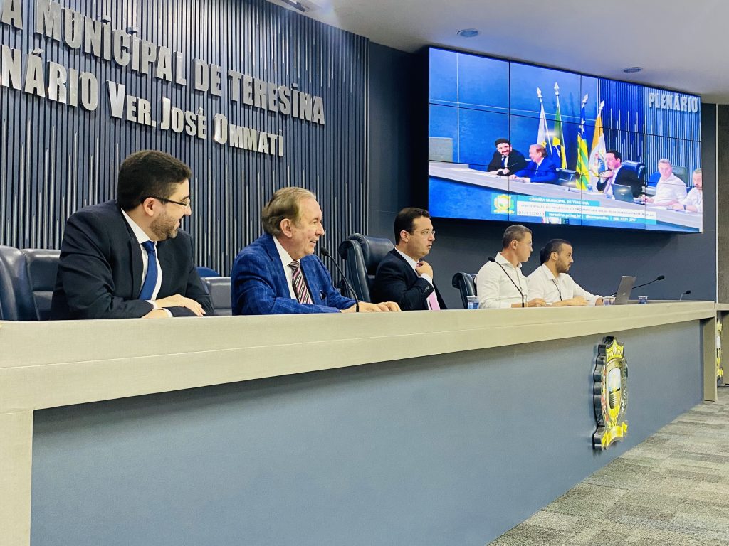 Prefeitura apresenta Projeto de Lei Orçamentária 2024 na Câmara Municipal