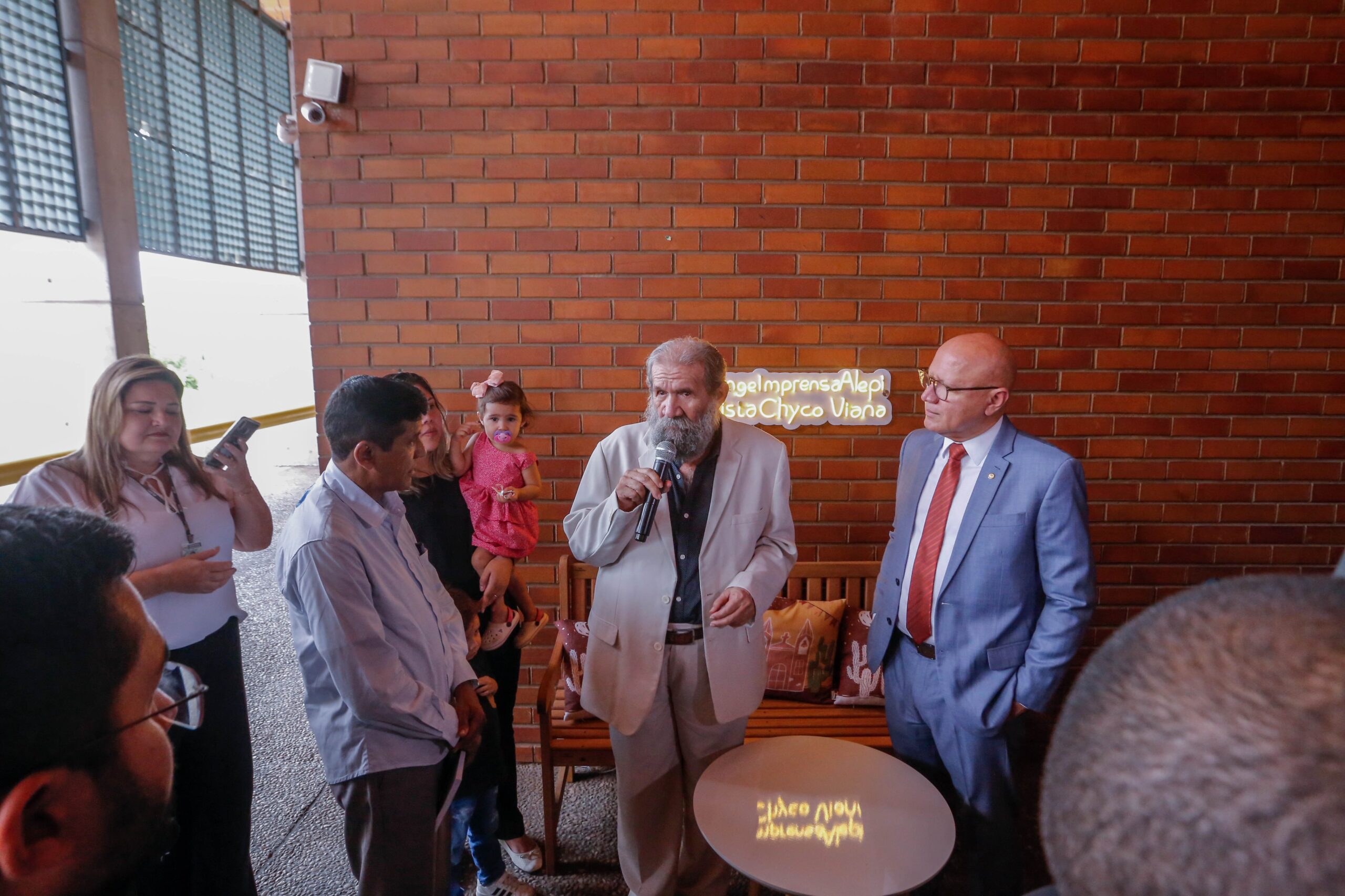 Jornalista Chyco Viana é homenageado na ALEPI