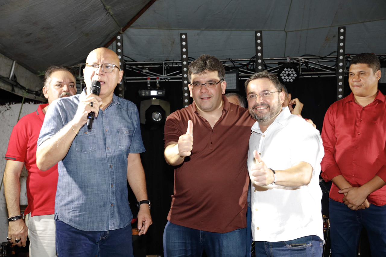 Governador e presidente da ALEPI participam da pré-campanha de Fábio Novo