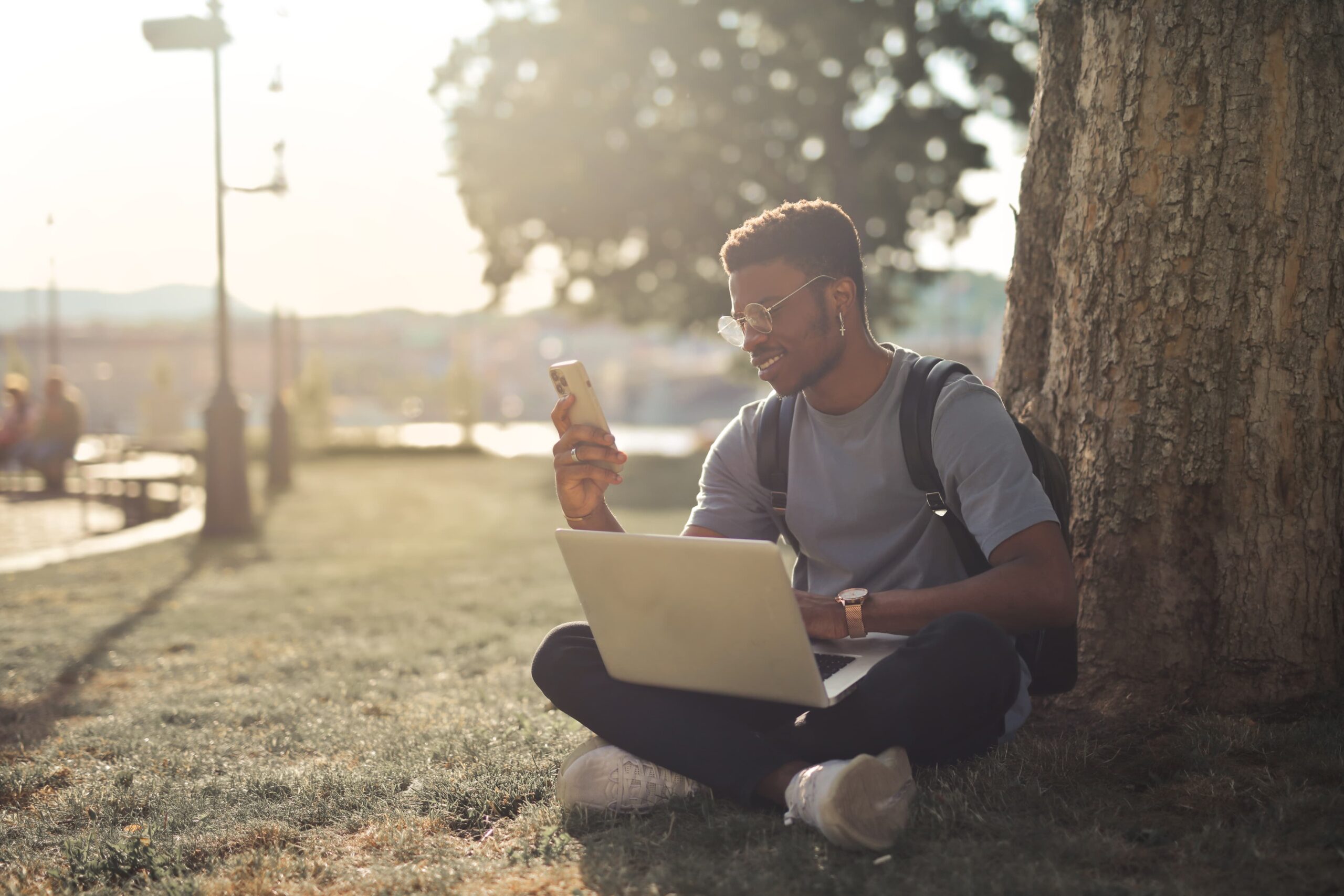 Professor incentiva aprendizagem de línguas durante as férias