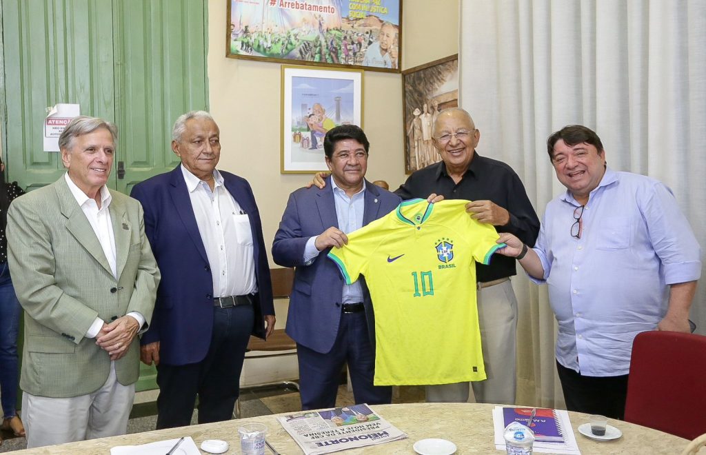 Dr. Pessoa recebe visita do presidente da CBF que anuncia parcerias