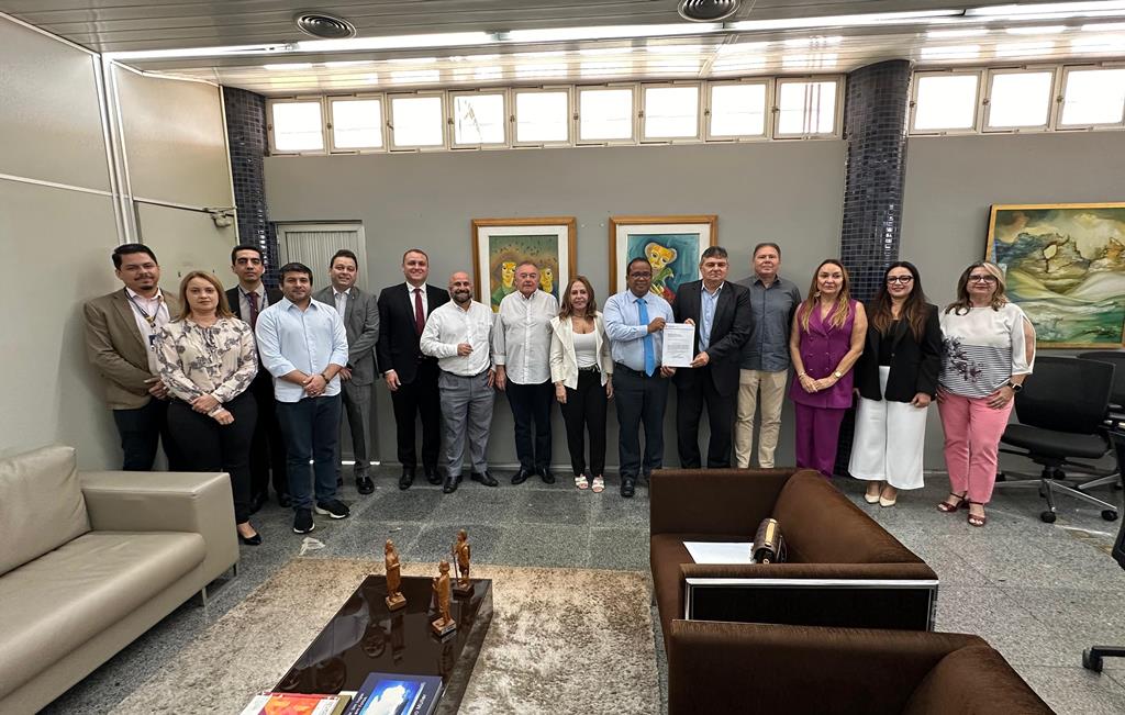 Vereadores ignoram denuncias de Robert Rios e pedem auditoria do TCE na FMS