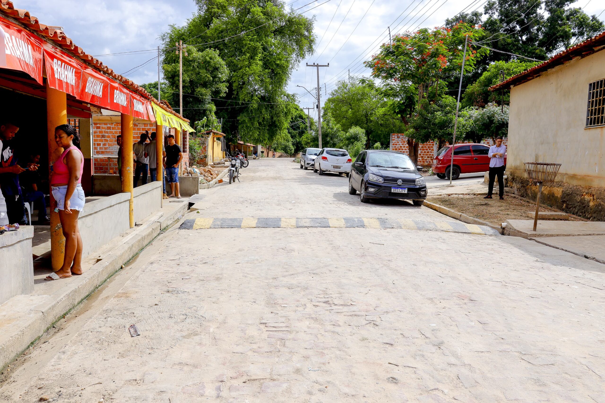 Prefeitura de Teresina inaugura calçamento na zona Leste