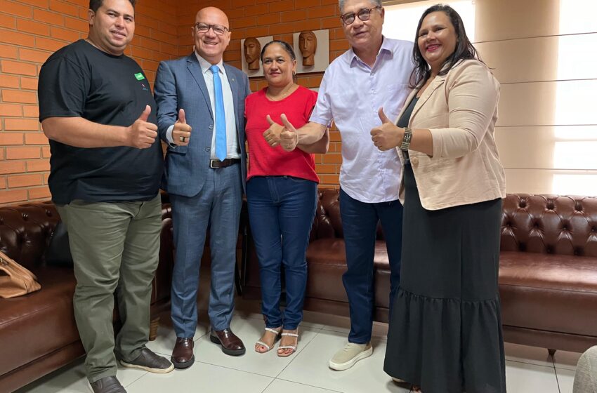 Franzé Silva anuncia apoio para Cleia Abreu em Barro Duro