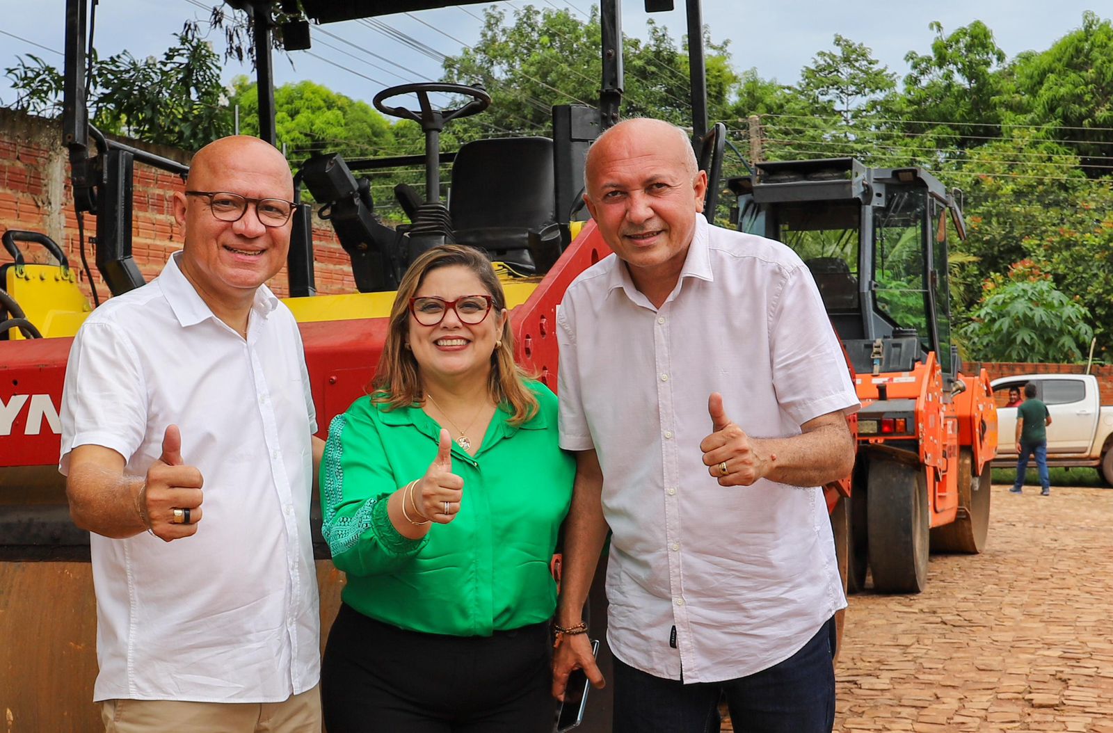 Deputados anunciam obra de asfalto em Altos