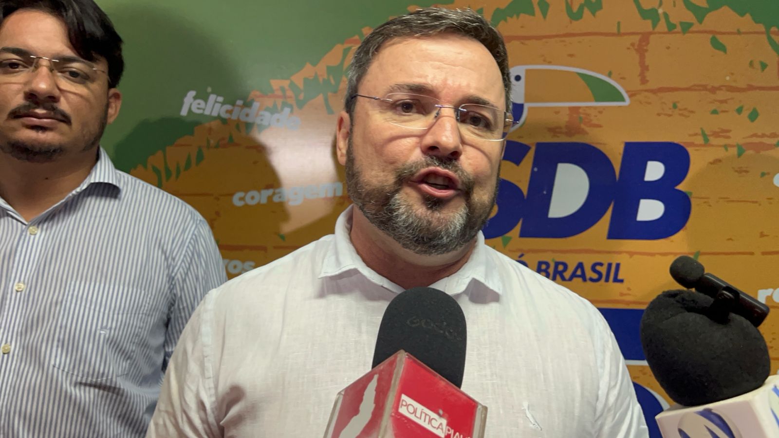 Fábio Novo vai expulsar Prefeitos do PT
