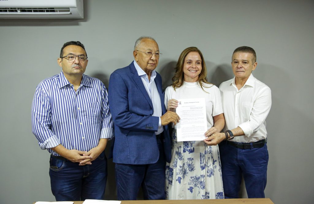 Dr.Pessoa concede incentivo fiscal para hotel em Teresina