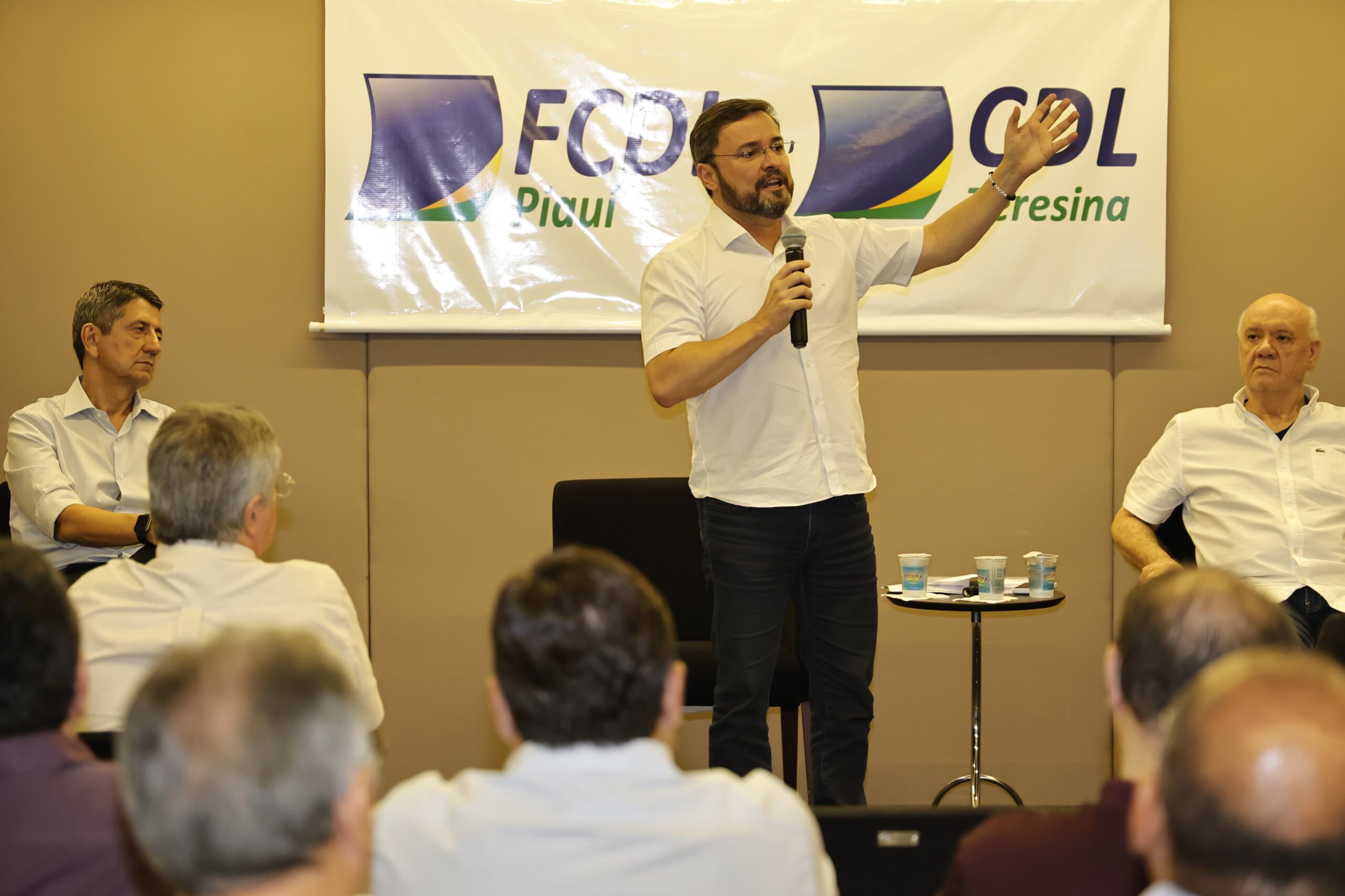 Fábio Novo apresenta propostas para Lojistas