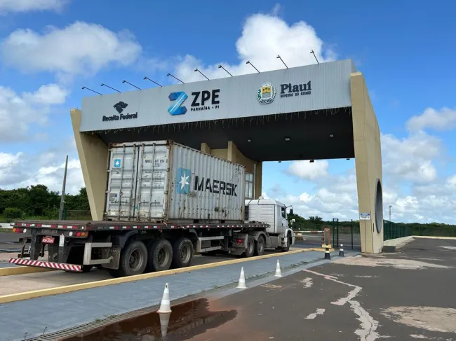  ZPE Piauí recebe 8,7 toneladas de insumos da China para indústria de cera de carnaúba