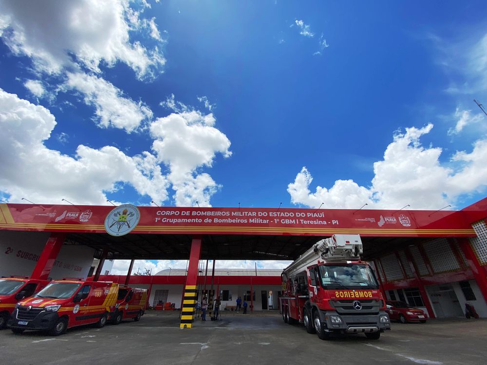 Corpo de Bombeiros recebe novos veículos