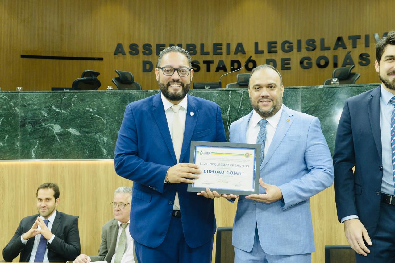 Deputado Ziza Carvalho é homenageado com titulo de cidadania de Goiás