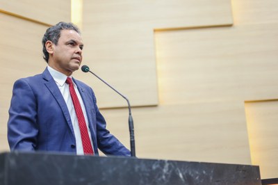 Deputado Gil Carlos se solidariza com médico Jacinto Lay