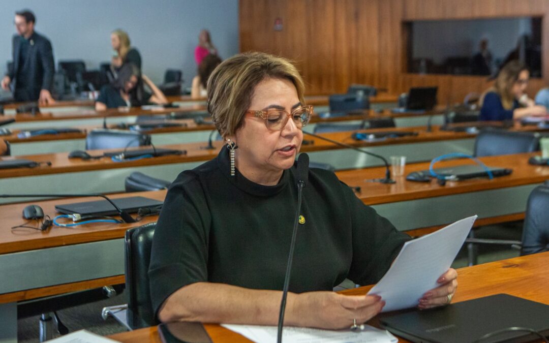 Senadora Jussara aprova iniciativa em defesa de mulheres