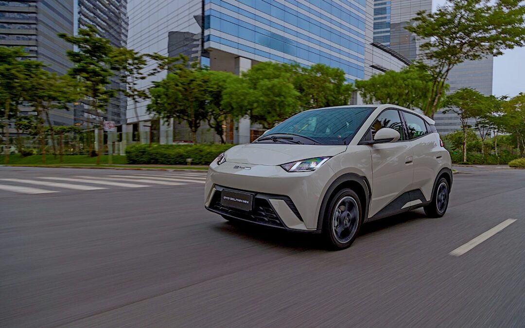 Compra de carros elétricos aumentou mais de 100% em 2024