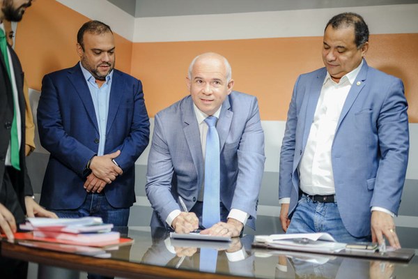 Tiago Vasconcelos é empossado hoje (13) como deputado estadual