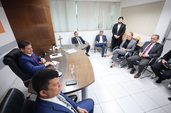 Deputados decidem hoje(18) quem o 3º vice-presidente da ALEPI e o presidente da Fundalegis