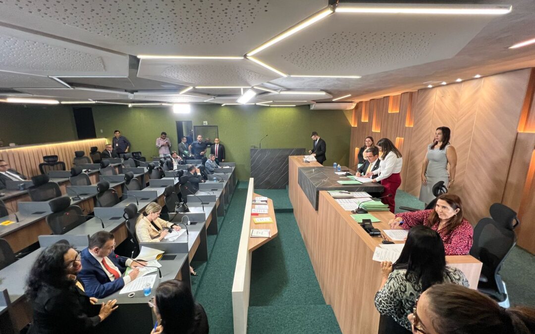 Deputados aprovam cinco mensagens do Governo na CCJ