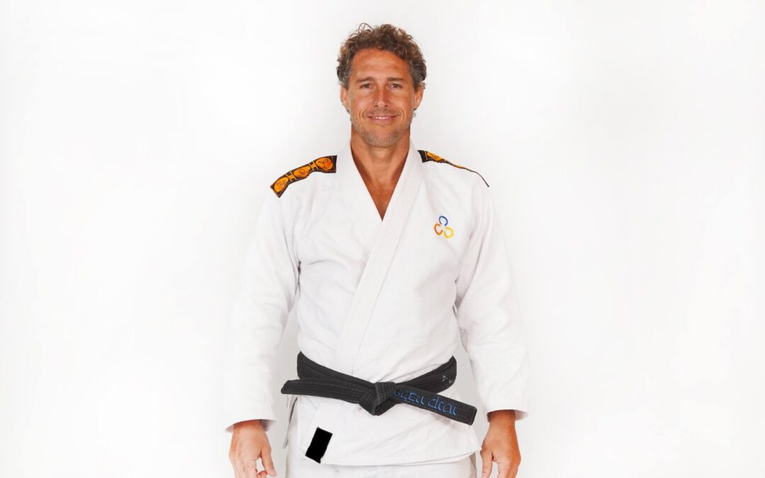 Wyden recepciona novos alunos com palestra de Flávio Canto