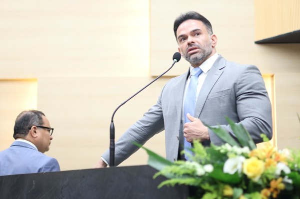 B. Sá critica falta de transparência em empréstimos do Governo