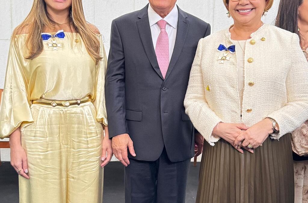 Senadora Jussara é homenageada pelo presidente Lula