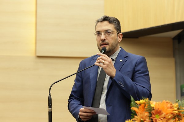 Deputado Aldo Gil critica  governo por falta de ações de combate à seca