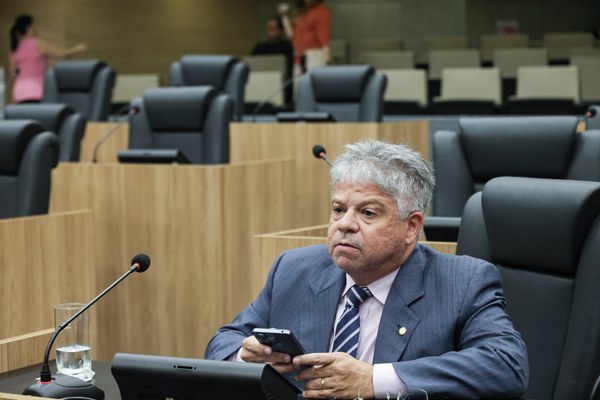 Deputado Gustavo propõe audiência sobre cobrança pelo uso da água subterrânea