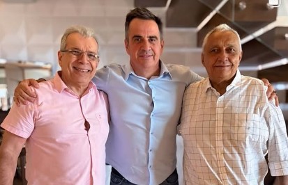 Senador Ciro recebe apoio de JVC e cumpre intensa agenda politica nos municípios