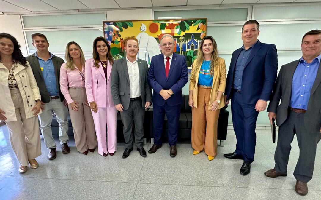 Florentino Neto apoia pesquisa de terapias gênicas