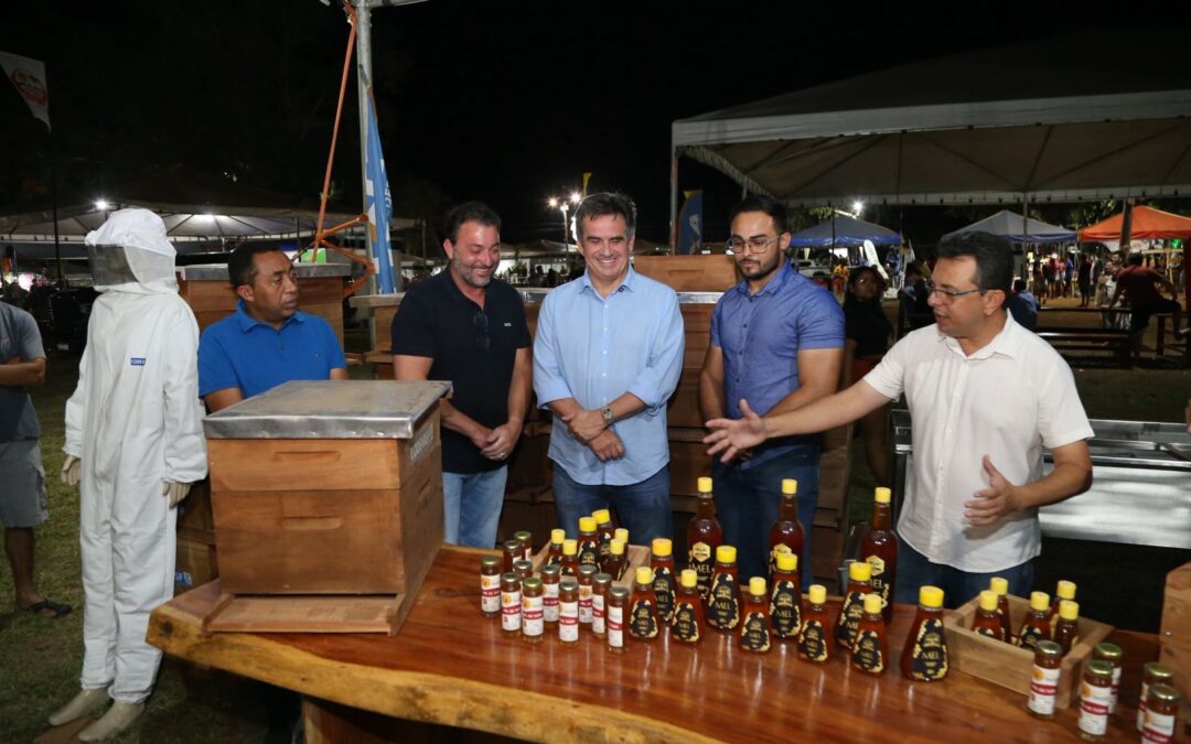 Senador Ciro percorre o interior reforçando pré-candidatura a reeleição