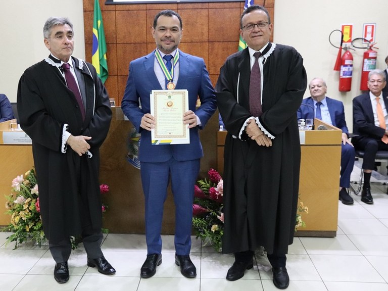 Sebastião Martins empossa novos juízes eleitorais