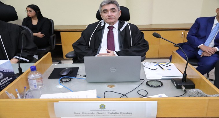 TRE reprova contas do PT e do PSD