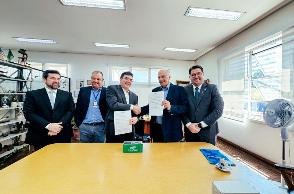Governador Rafael firma acordo com empresa alfandegária em São Paulo