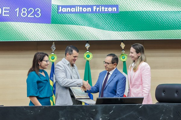 Presidente da Aprosoja recebe Título de Cidadão Piauiense