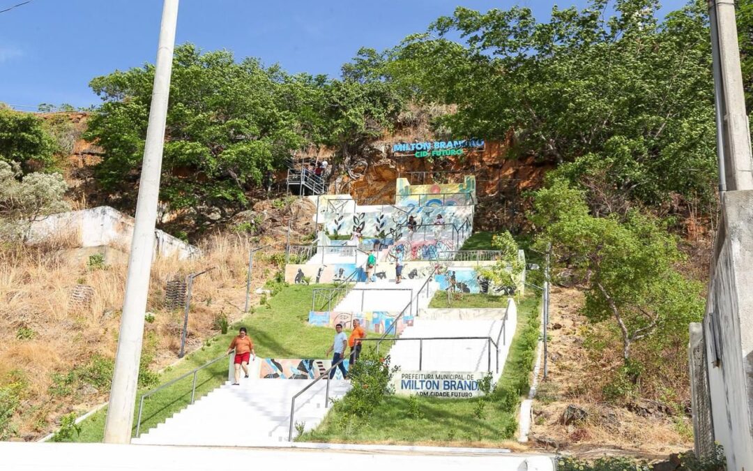 Ciro Nogueira entrega escola de mais de R$ 7 milhões em Cajazeiras do Piauí