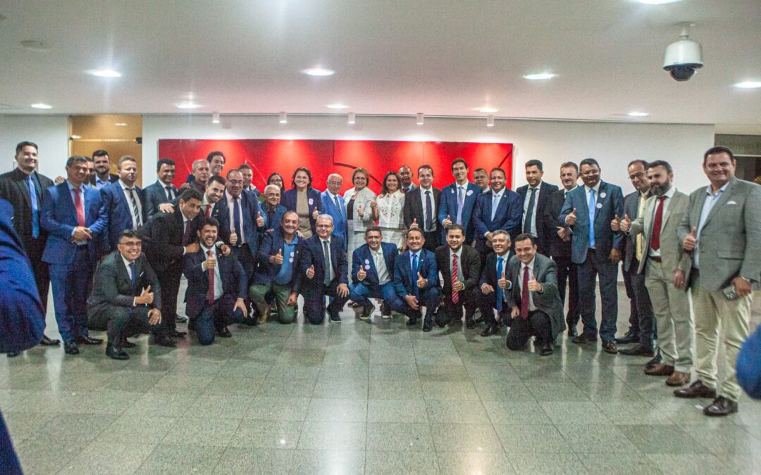 40 prefeitos vão a Brasília cobrar soluções sobre PEC 12