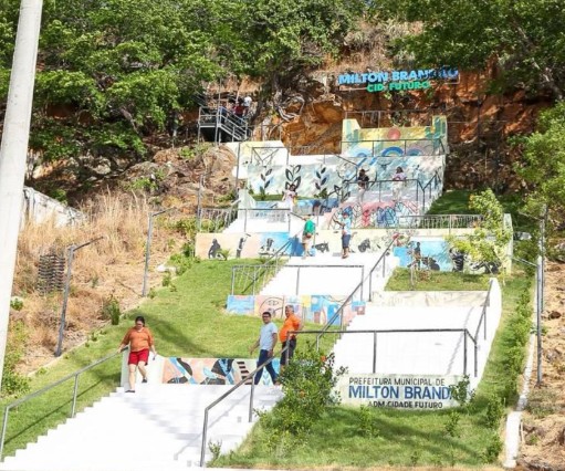 Senador Ciro viabiliza obras estruturantes para o Turismo