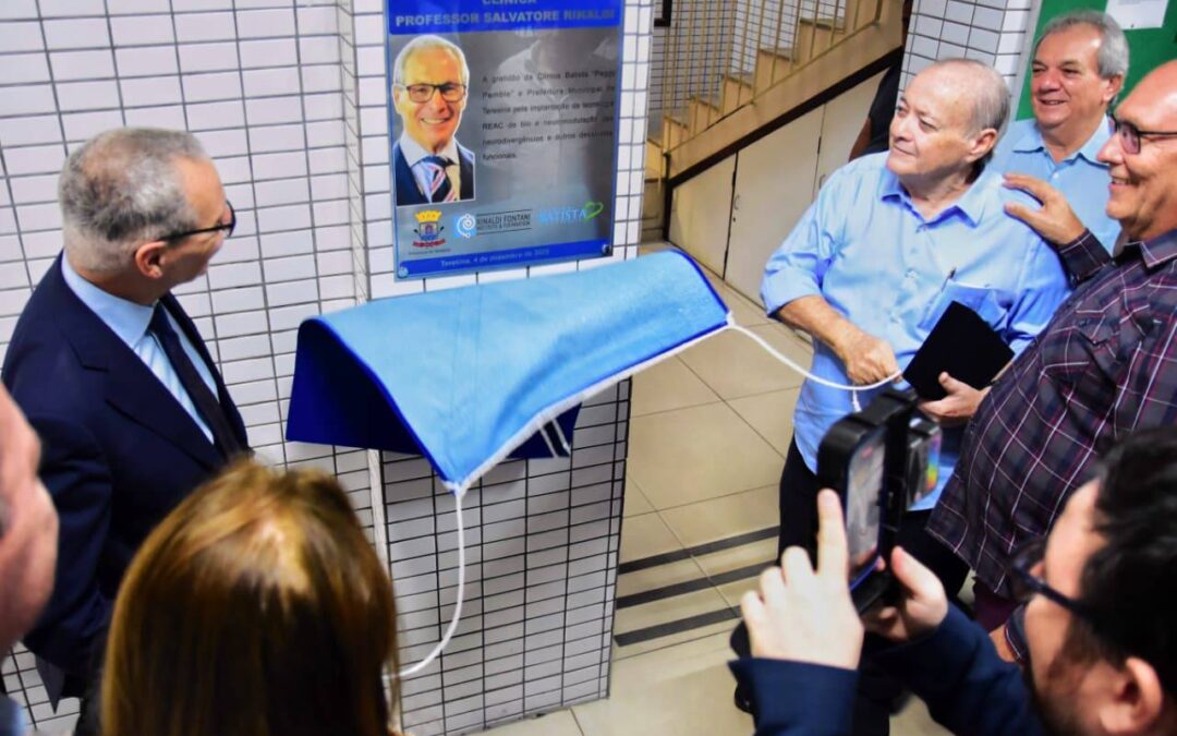 Prefeito Silvio inaugura Clínica para crianças autistas