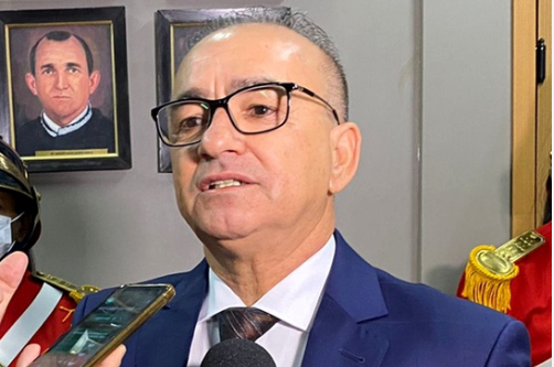 Aderson Nogueira assume o Governo do Piauí