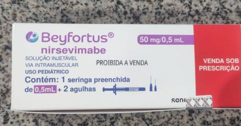 Prefeitura aplica medicamento para infecções respiratórias em crianças