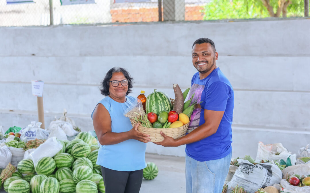 SAF entrega 50 toneladas de alimentos nesta terça (31)