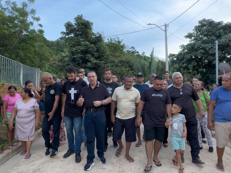 Deputado Gessivaldo viabiliza calçamentos em Santa Teresa
