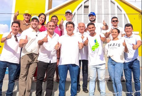 Governador Rafael entrega obras em Buriti dos Lopes